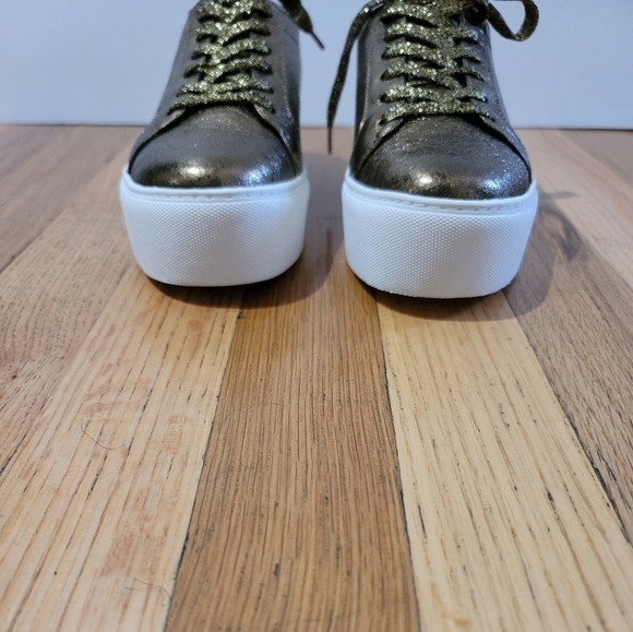 Kenneth Cole Abbey Sneakers - Picture 3 of 10